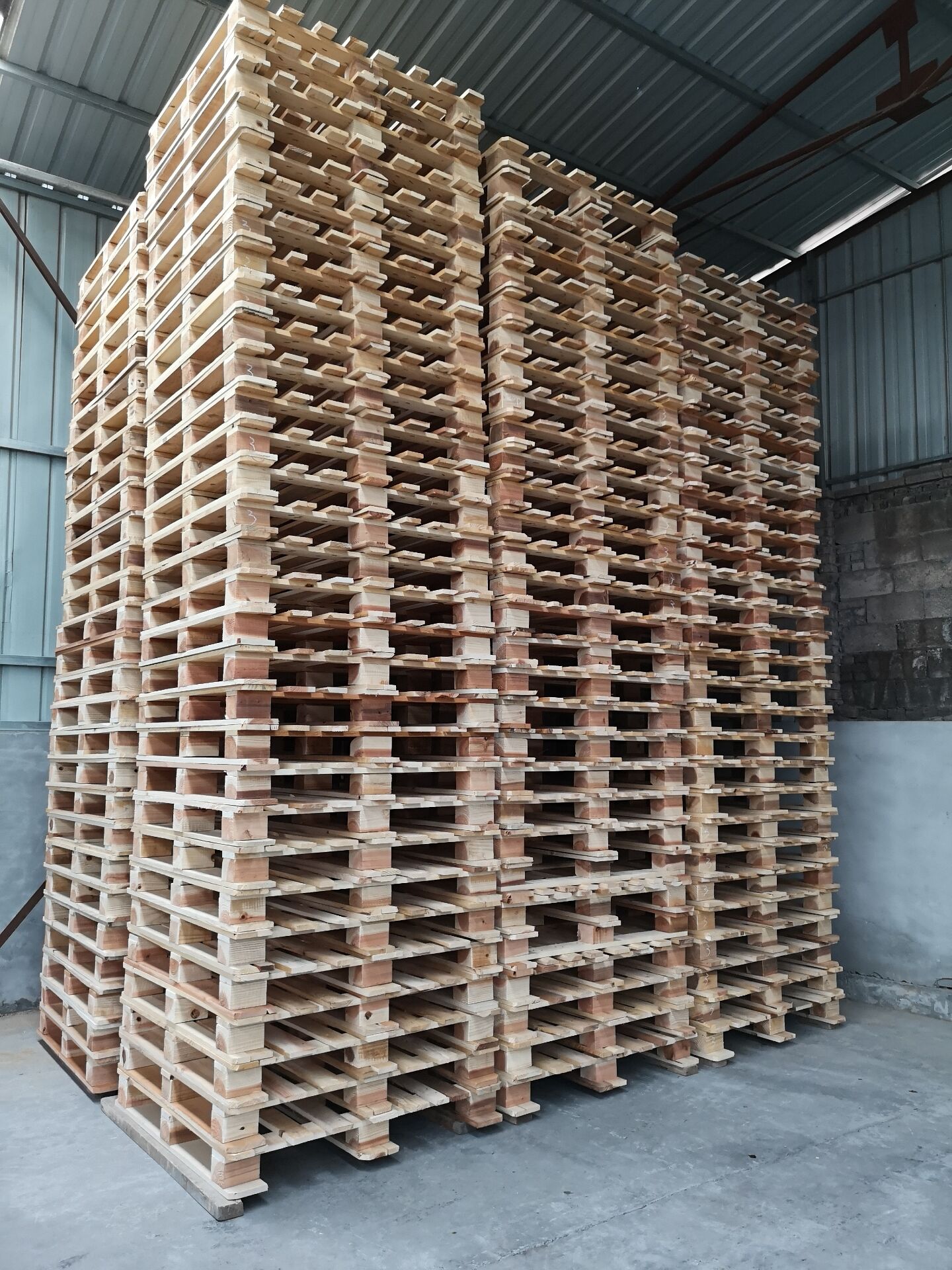 �����������005